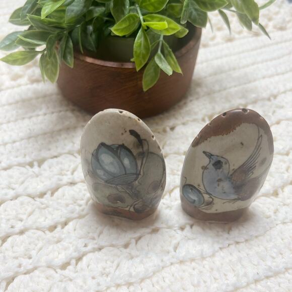 KEN EDWARDS VINTAGE Tonala Mexican Pottery Salt and Pepper Shakers Birds Flowers - Picture 3 of 12